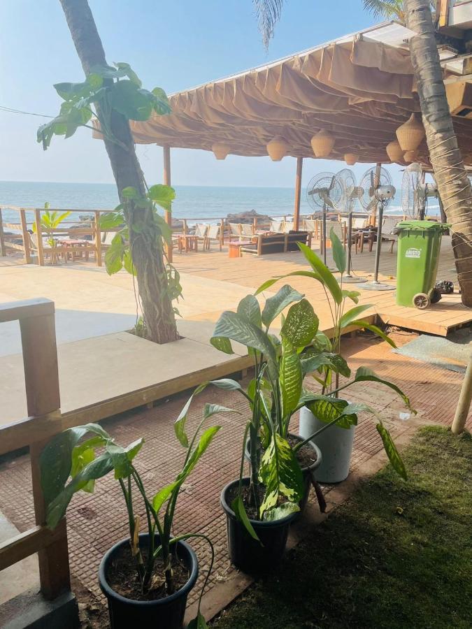 Ukiyo Beach Resort Mandrem Exterior photo